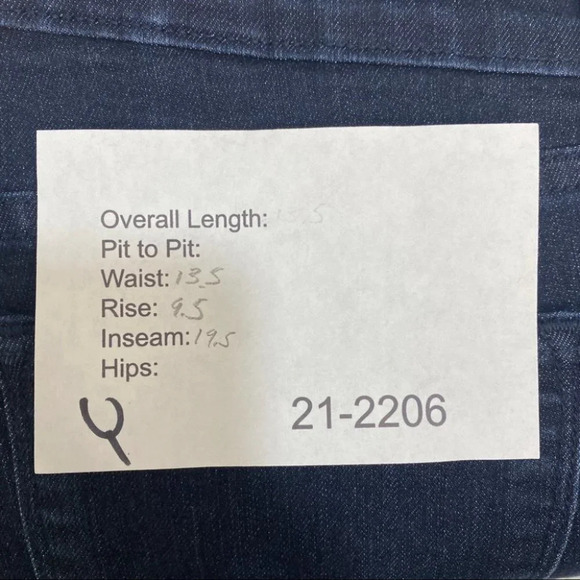 NYDJ Cropped Dark Wash Capri Jeans 4 - Picture 10 of 10